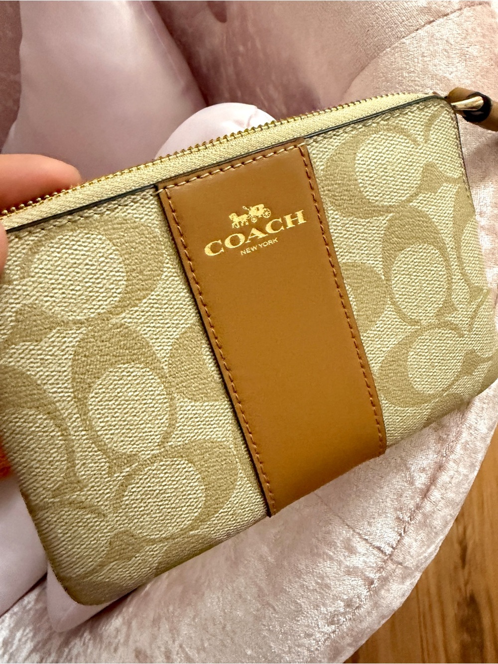Coach Corner Zip Wristlet In Signature Canvas Khaki / Gold
